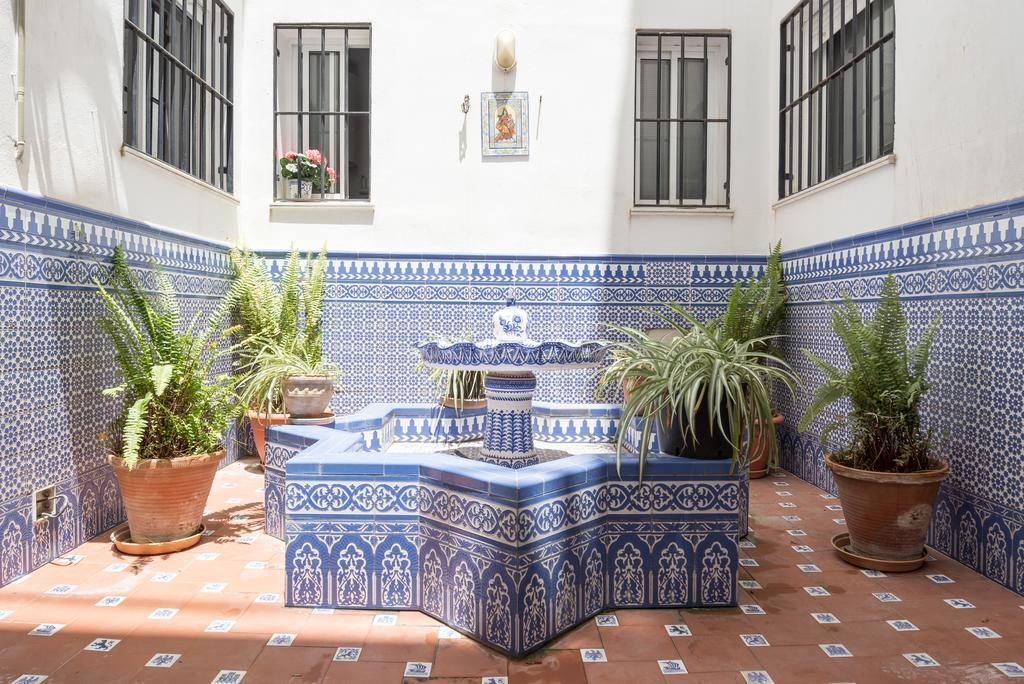 Thyssen Museum Apartment Малага Екстериор снимка